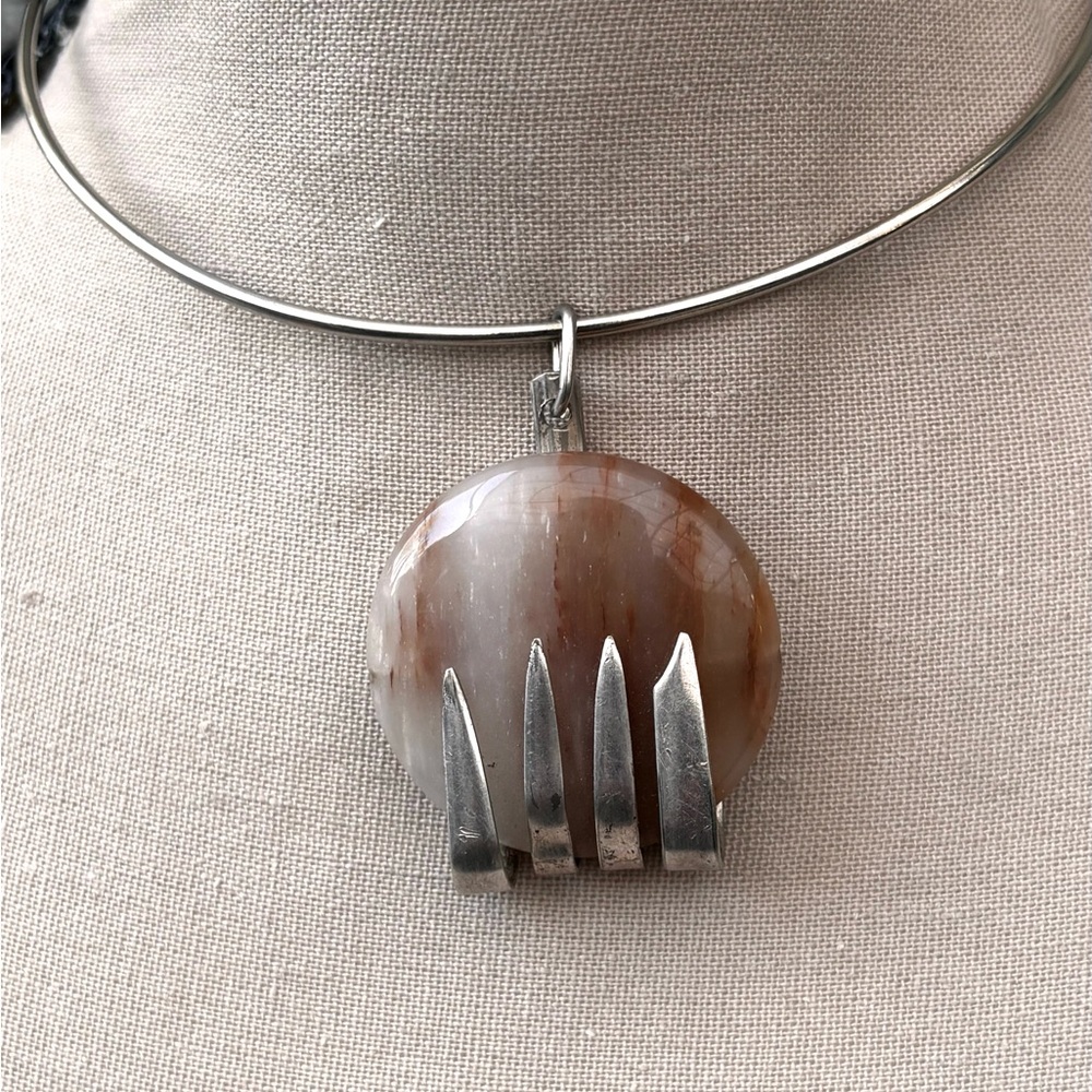 Bent fork Agate Pendant Necklace in Warm Brown